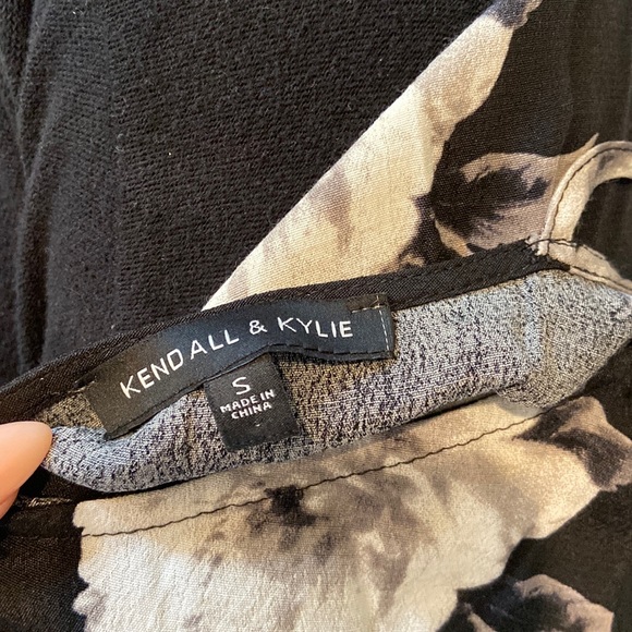 Kendall and Kylie dress - Picture 3 of 3